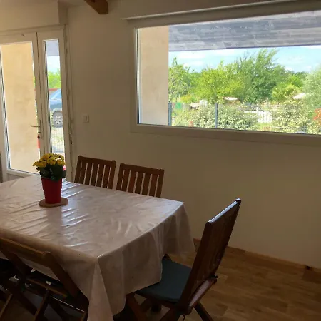 Couette-café La Petite Ferme De - Parc Animalier - Aire De Loisirs 3*