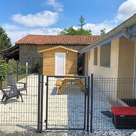 Couette-café La Petite Ferme De - Parc Animalier - Aire De Loisirs